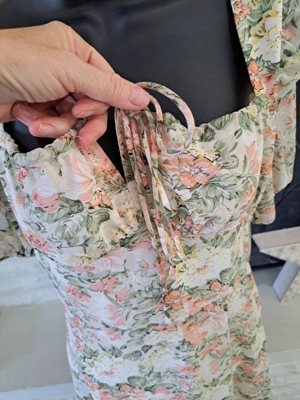 Sunday Up Floral Puff Sleeve Dress Lace-Up Front & Elastic Back Midi Milkmaid M - Picture 2 of 11